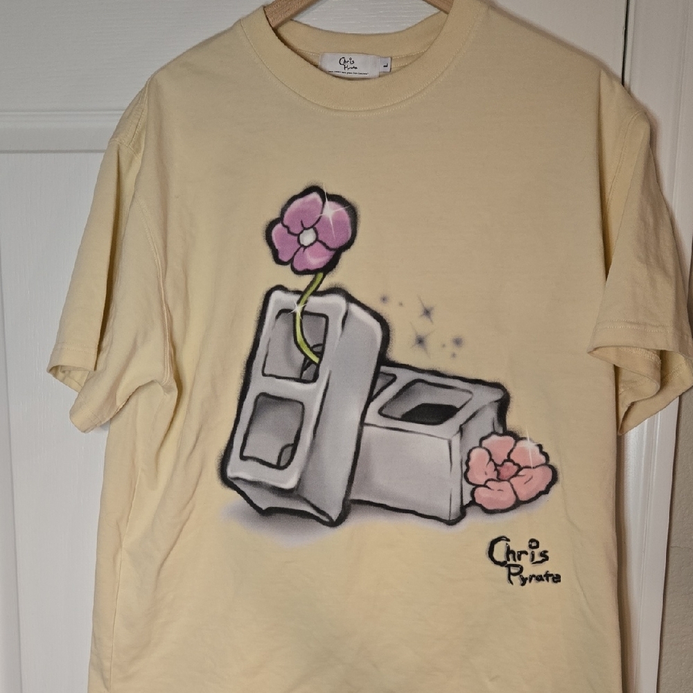 Chris Pyrate‎ Cream T-Shirt with Pink Floral Design